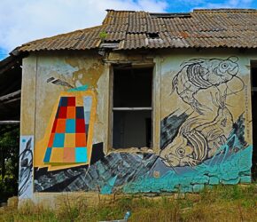 (Українська) У селі на Хмельниччині троє митців спільно створили мурал (ФОТО)